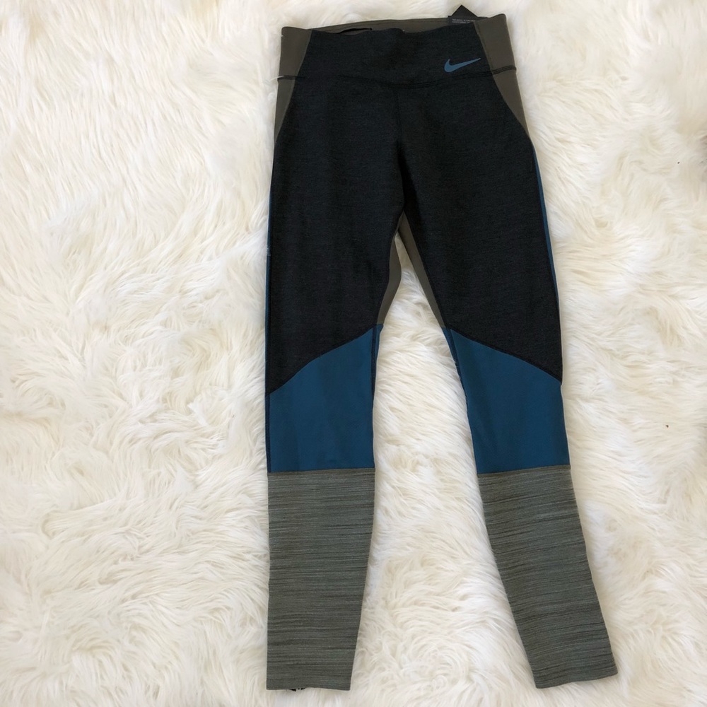🚫✂️🍀 NWT🍀 NIKE Colorblock Legendary Tights M - Picture 3 of 7